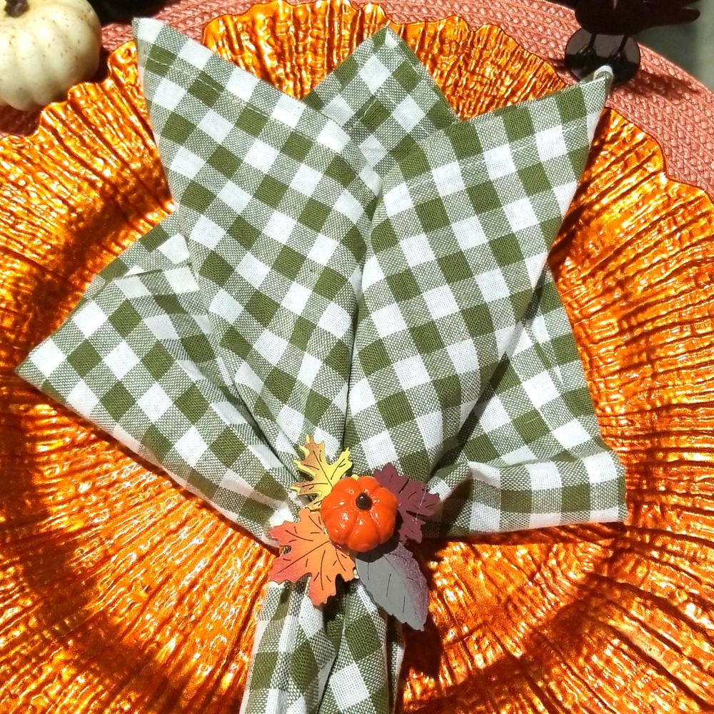 Thanksgiving napkins and Rings  handmade.